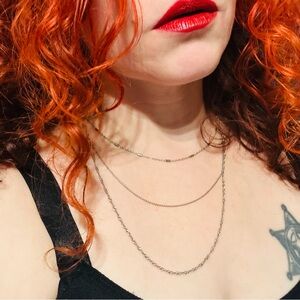 Beautiful 3-Tiered Stainless Steel Graduated Chain